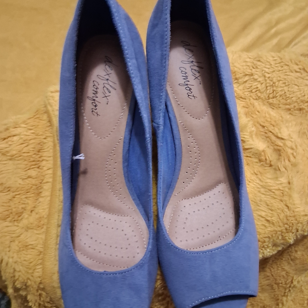 Dexflex Comfort Women's Elegant Blue Heels